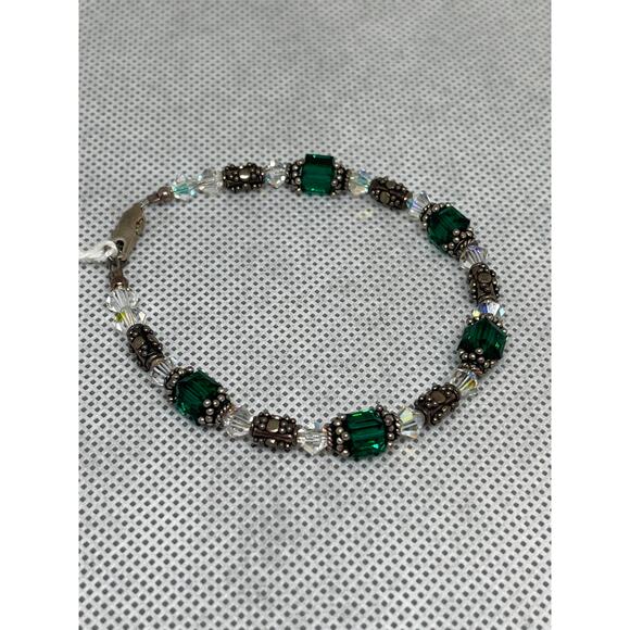 Bali Silver & Emerald Cubes- Handcrafted Swarovski Crystal Beads Bracelet - Picture 3 of 3